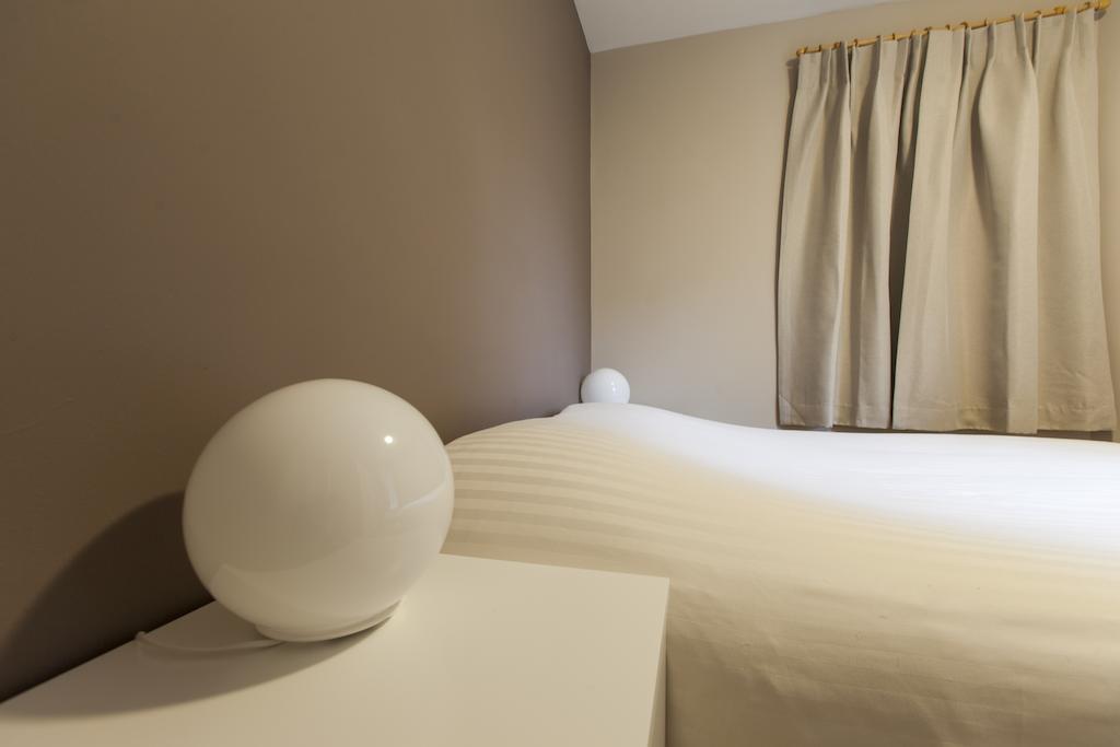 Madou City Center Apartment Brussels Bilik gambar